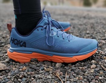 HOKA Challenger ATR 6